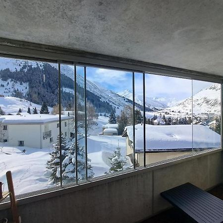 Top Modernes Apartment Im Herzen Von Andermatt Balkon & Bergblick Exterior photo