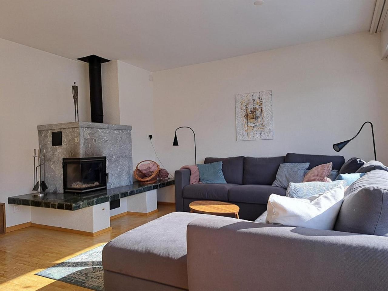 Top Modernes Apartment Im Herzen Von Andermatt Balkon & Bergblick Exterior photo